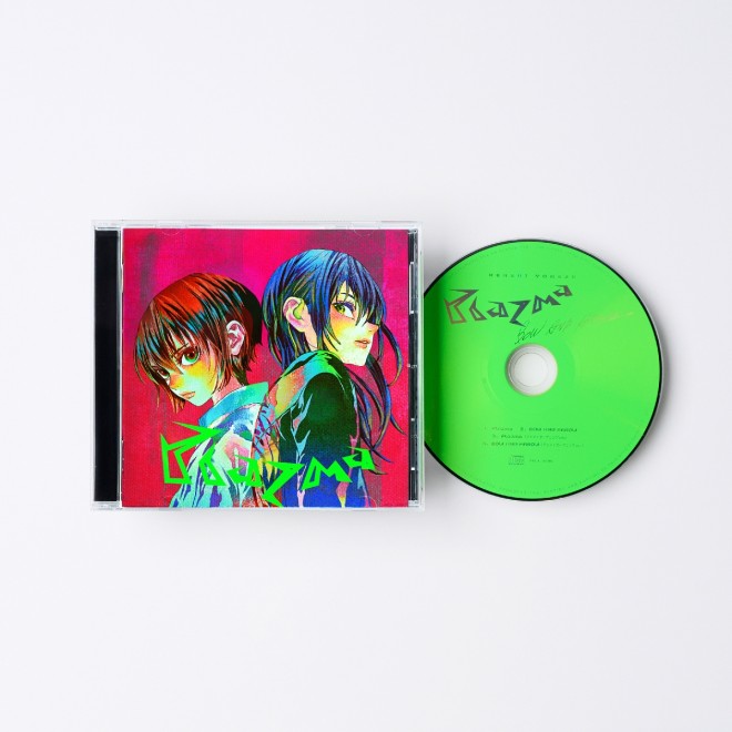 Kenshi Yonezu celebrates his 15th single “Plazma / BOW AND ARROW” with four editions, including controller device and HALO versions, illustrated by Yonezu himself. Poster campaigns and a live photo exhibition shot by Jiro Konami further mark this release.